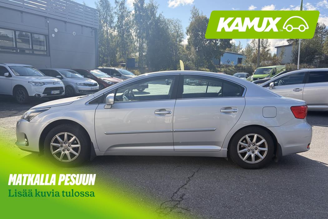 Toyota Avensis 2013