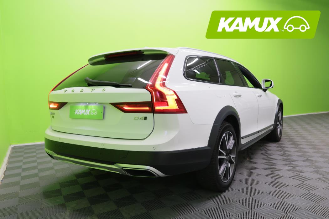 Volvo V90 Cross Country 2017