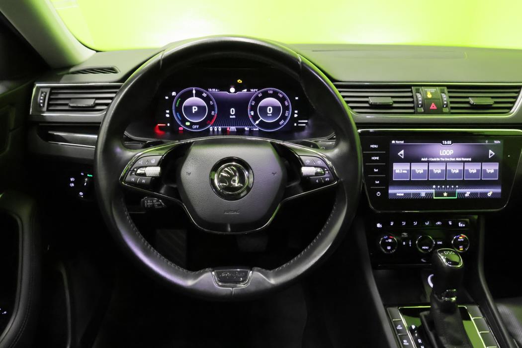 Skoda Superb 2021