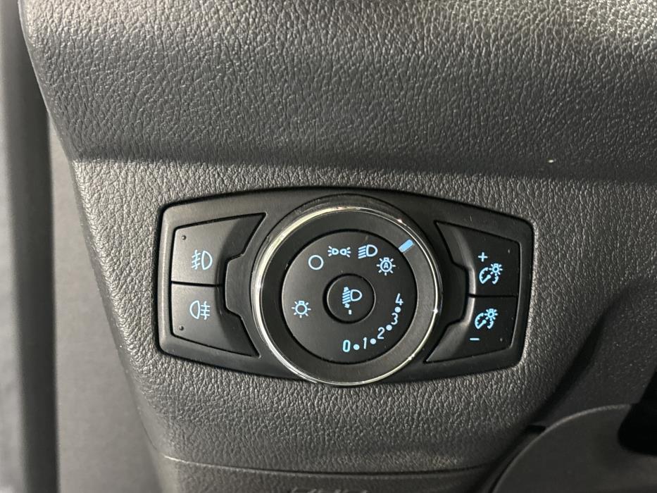 Ford Transit Courier 2020