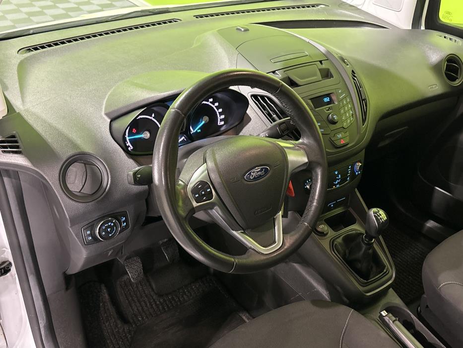 Ford Transit Courier 2020