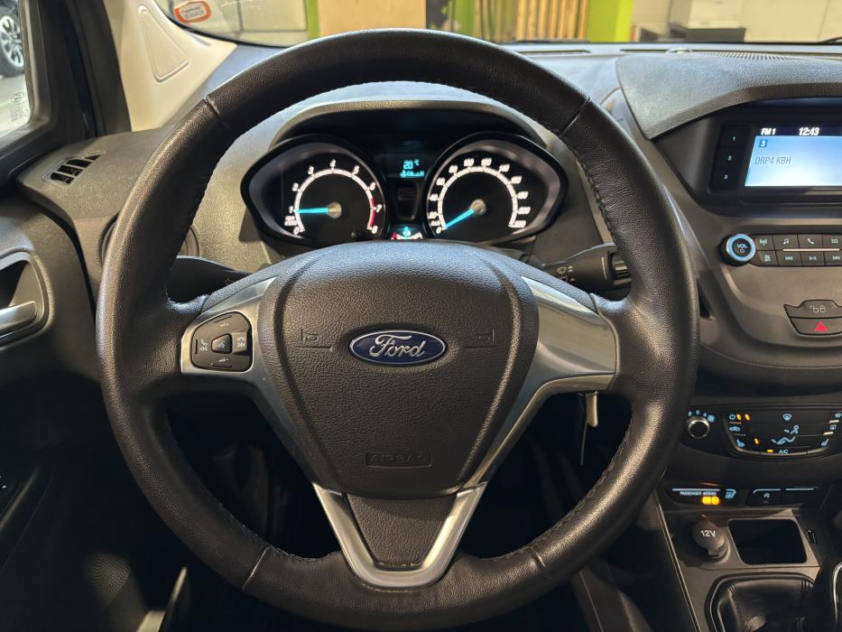 Ford Transit Courier 2020