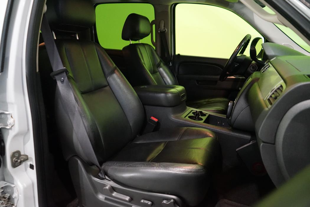 Chevrolet Suburban 2010