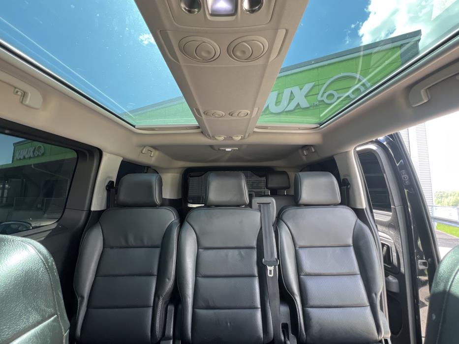 Peugeot Traveller 2022