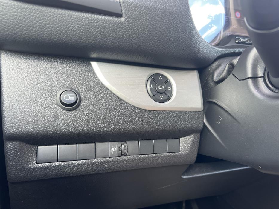 Peugeot Traveller 2022