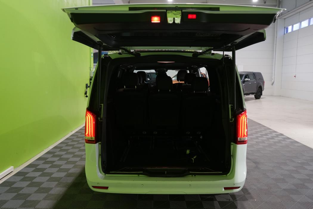 Mercedes-Benz EQV 300 2023