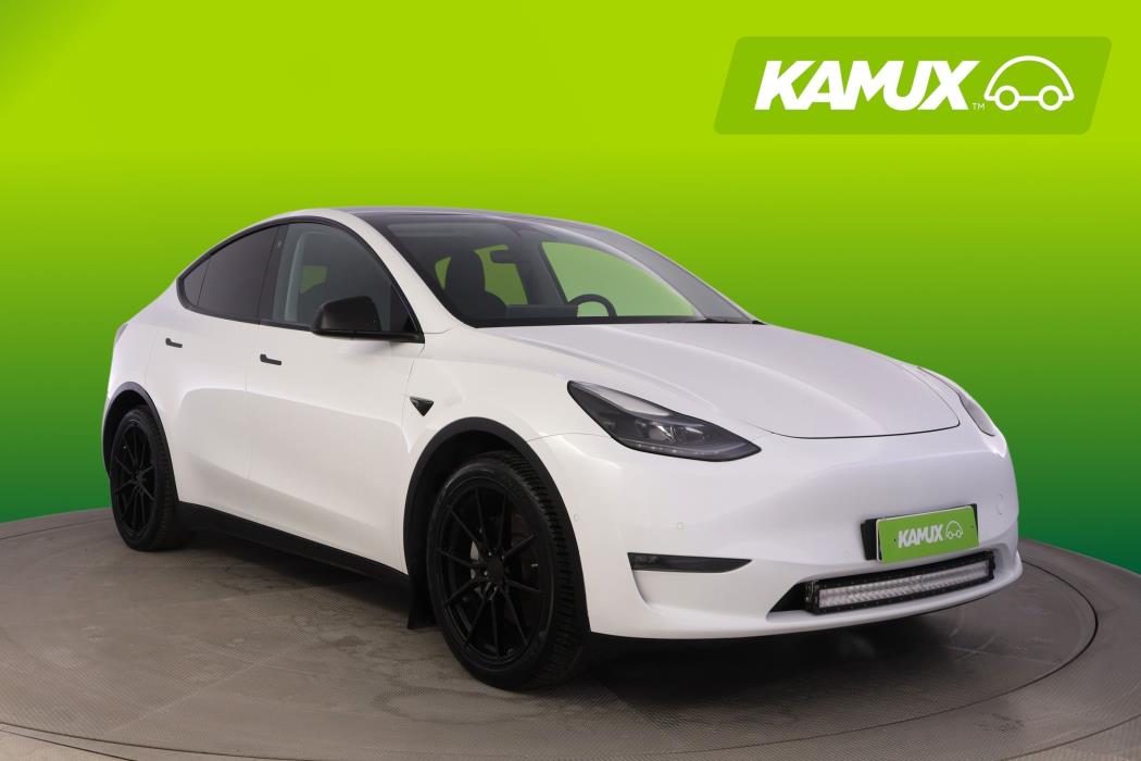 Tesla Model Y 2022