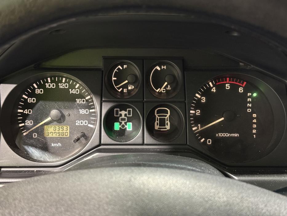 Mitsubishi Pajero 2004
