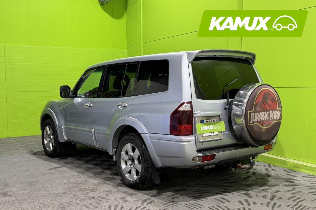 Mitsubishi Pajero 2004