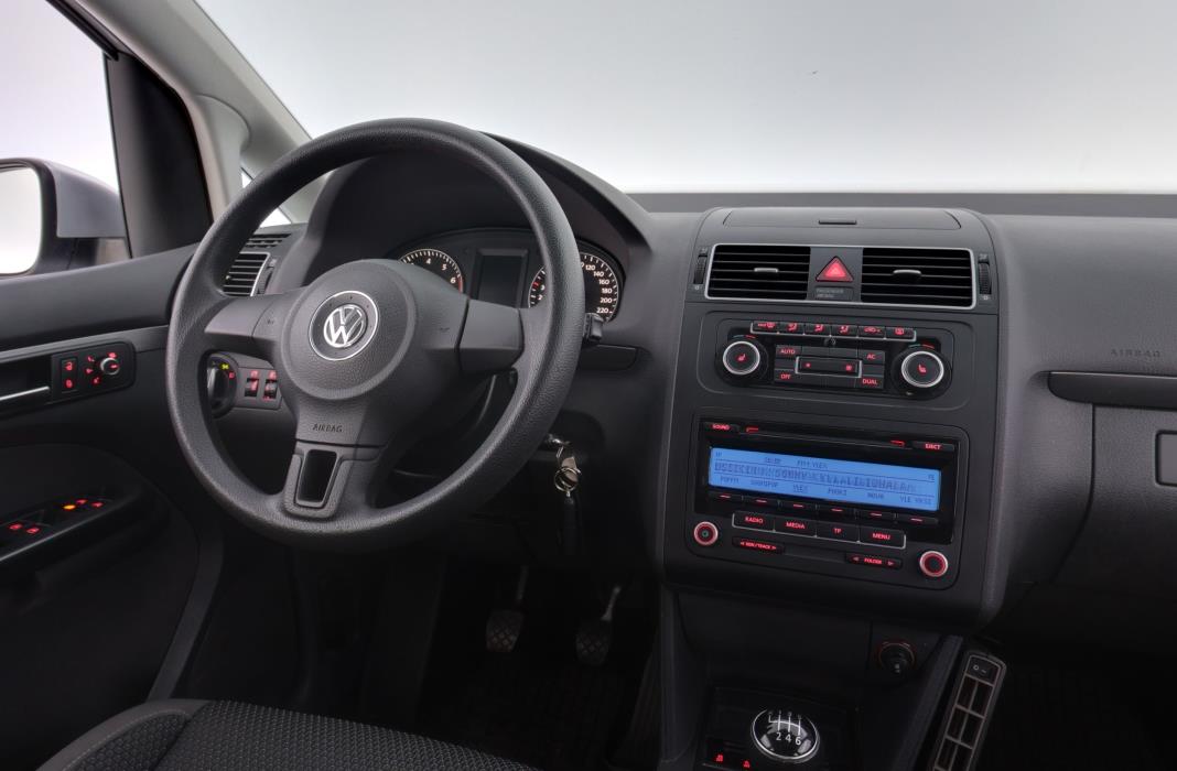 Volkswagen Touran 2011