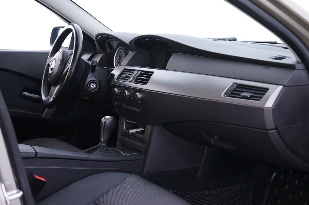 BMW 525 2006