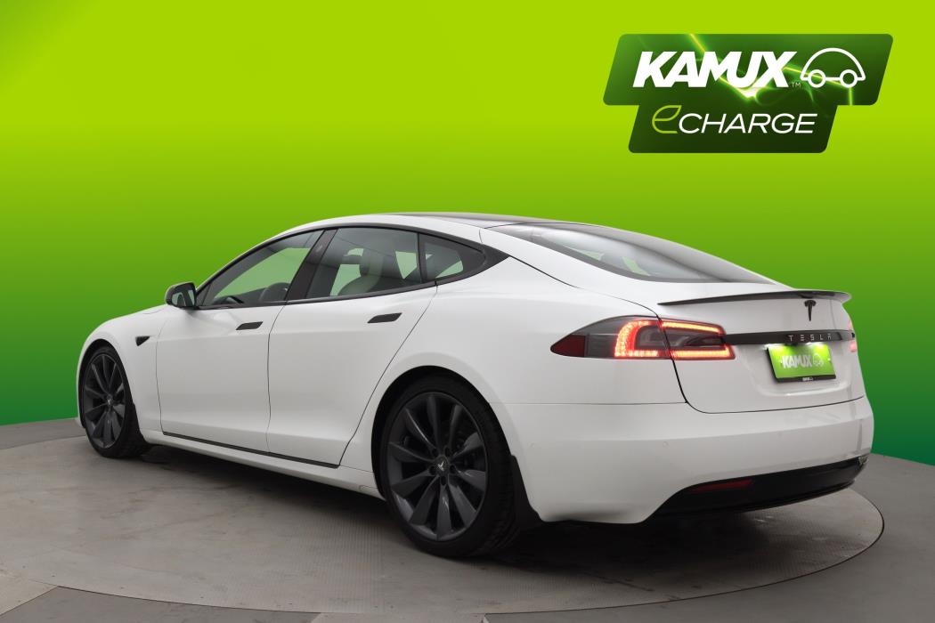 Tesla Model S 2020