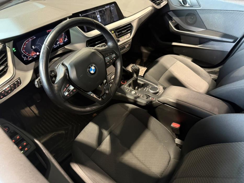 BMW 118 2021
