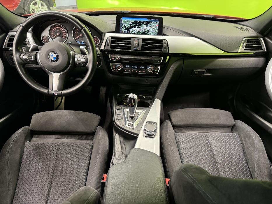 BMW 330 2018
