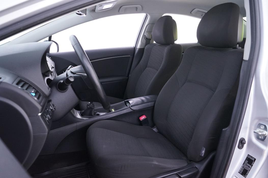 Toyota Avensis 2010
