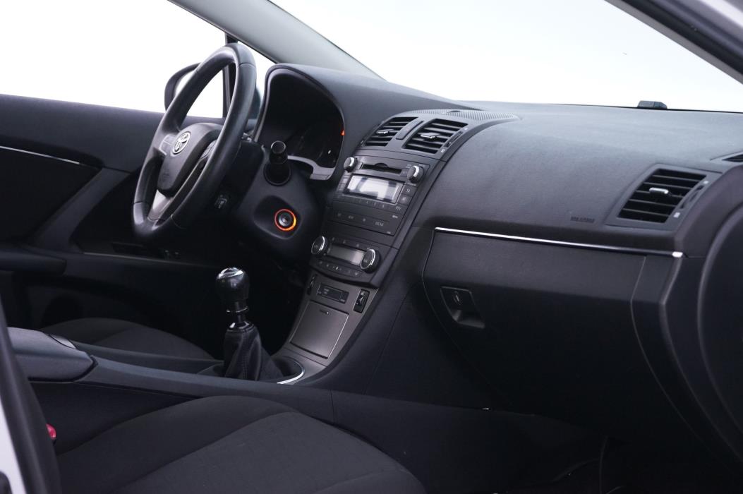 Toyota Avensis 2010