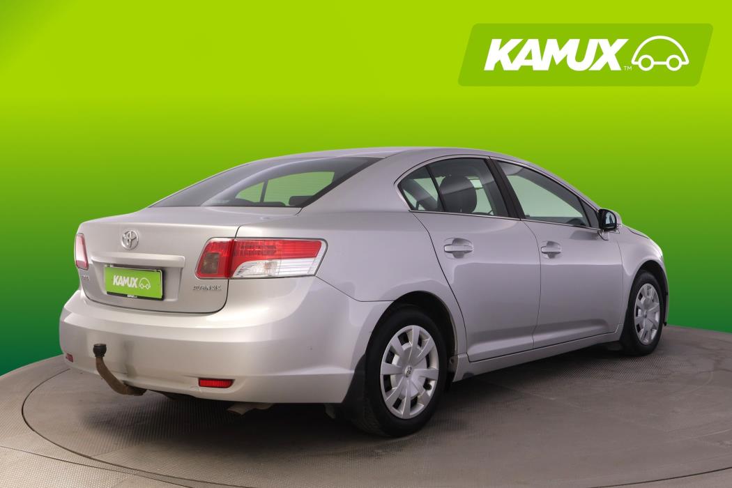 Toyota Avensis 2010