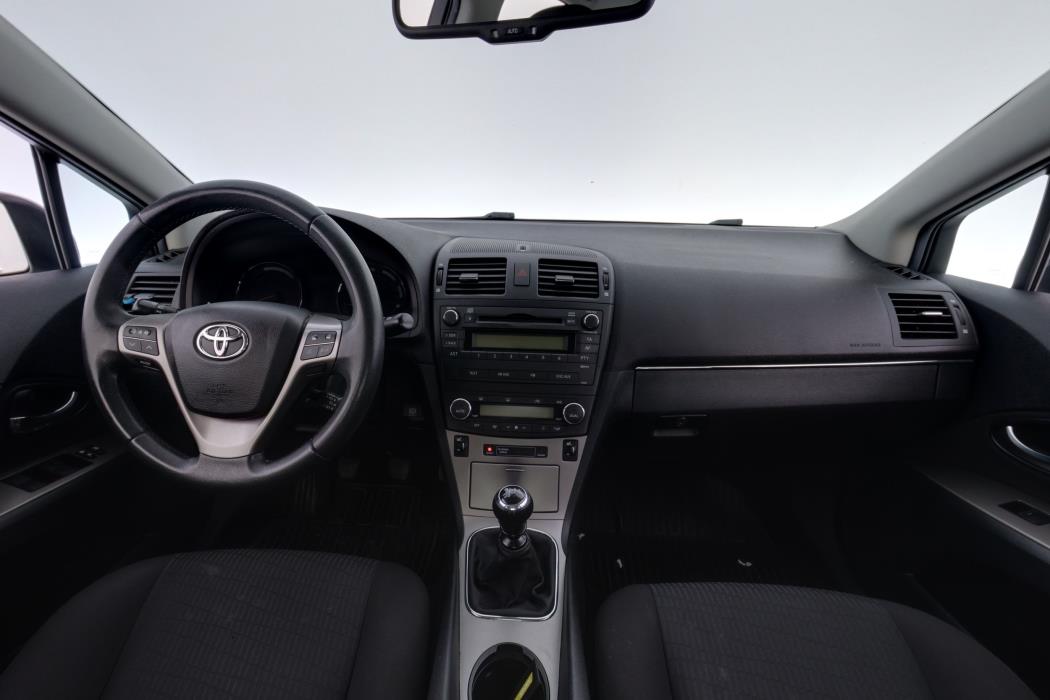 Toyota Avensis 2010