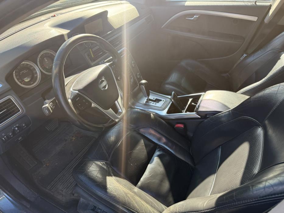 Volvo V70 2012