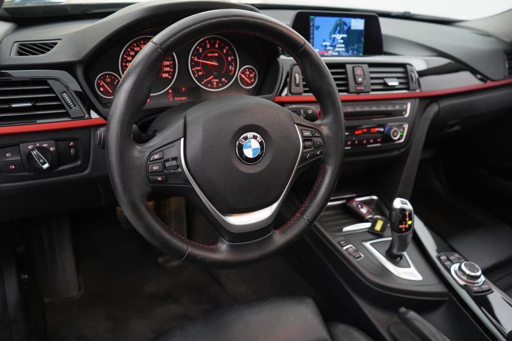 BMW 320 2013