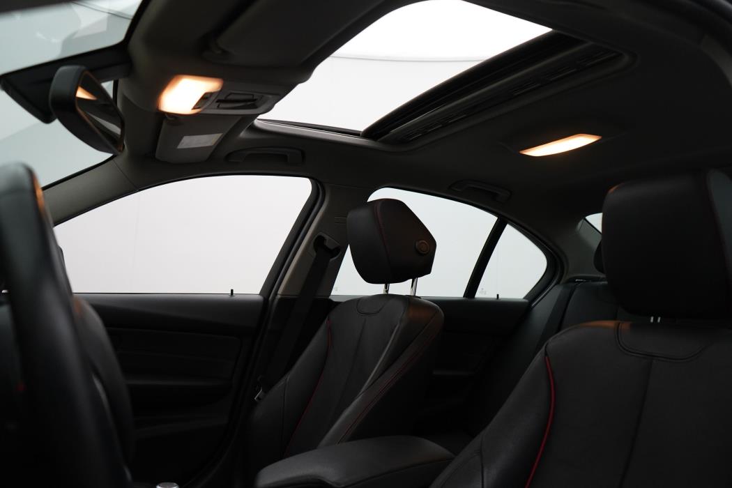 BMW 320 2013