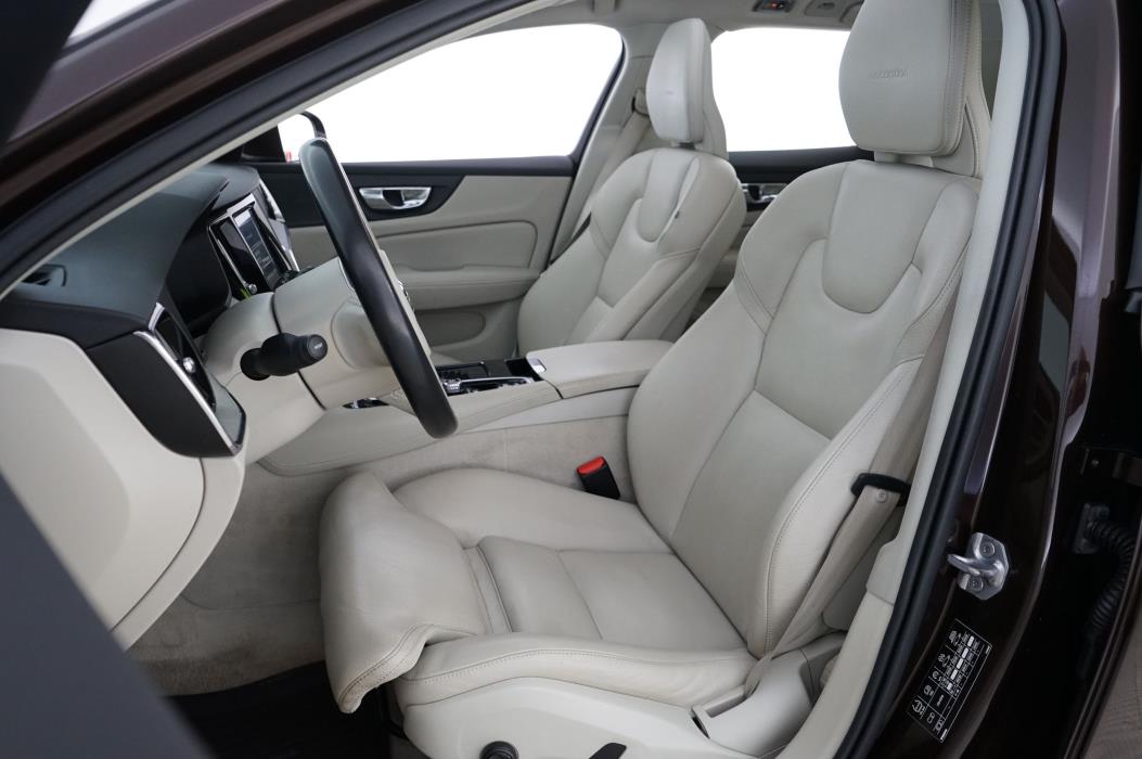 Volvo V60 2019