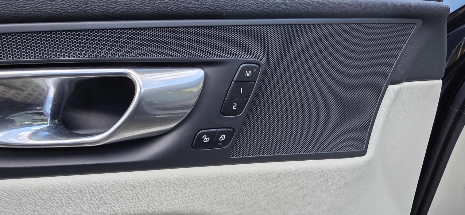Volvo XC60 2023