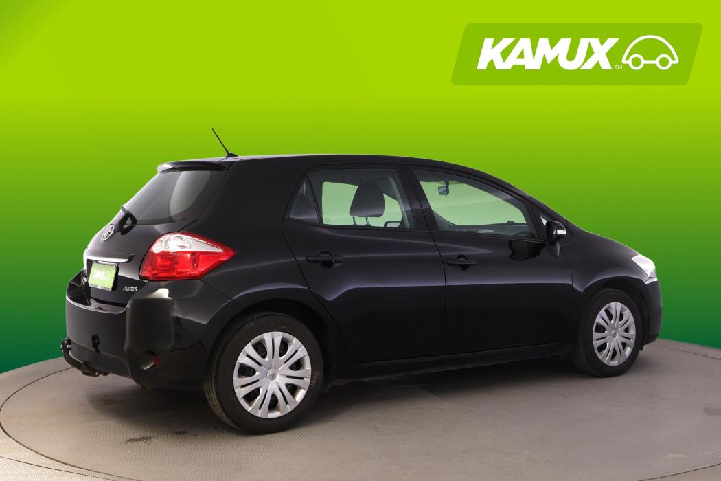 Toyota Auris 2010