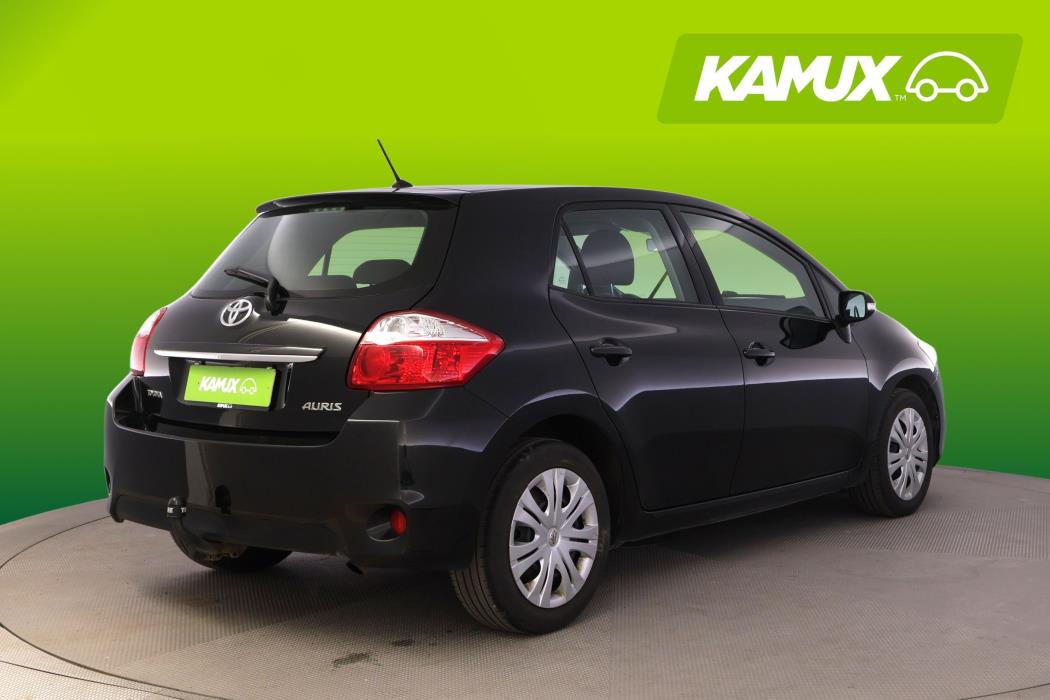 Toyota Auris 2010