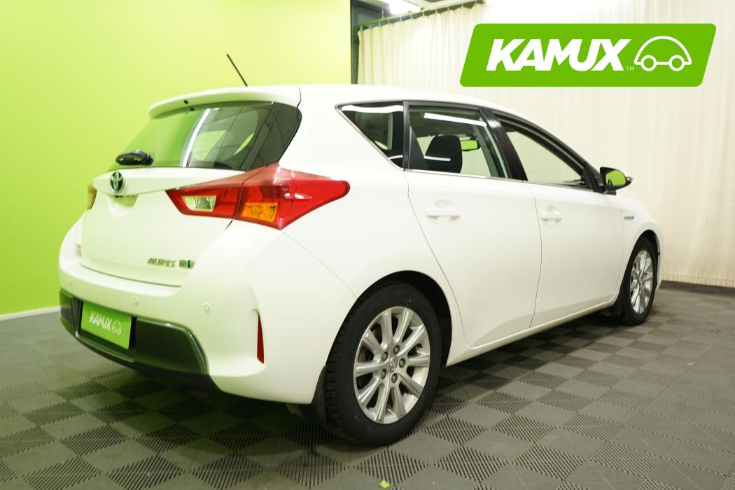 Toyota Auris 2013