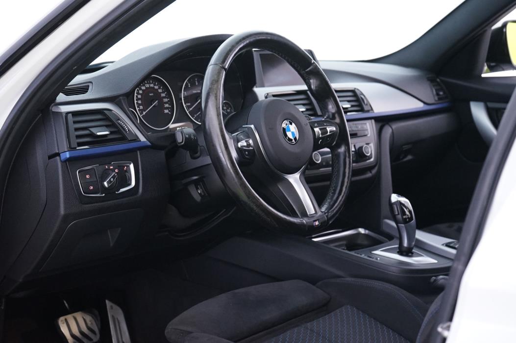 BMW 320 2012