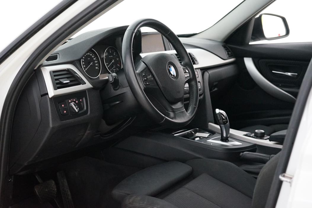 BMW 320 2014