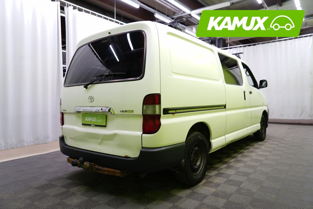 Toyota Hiace 2011