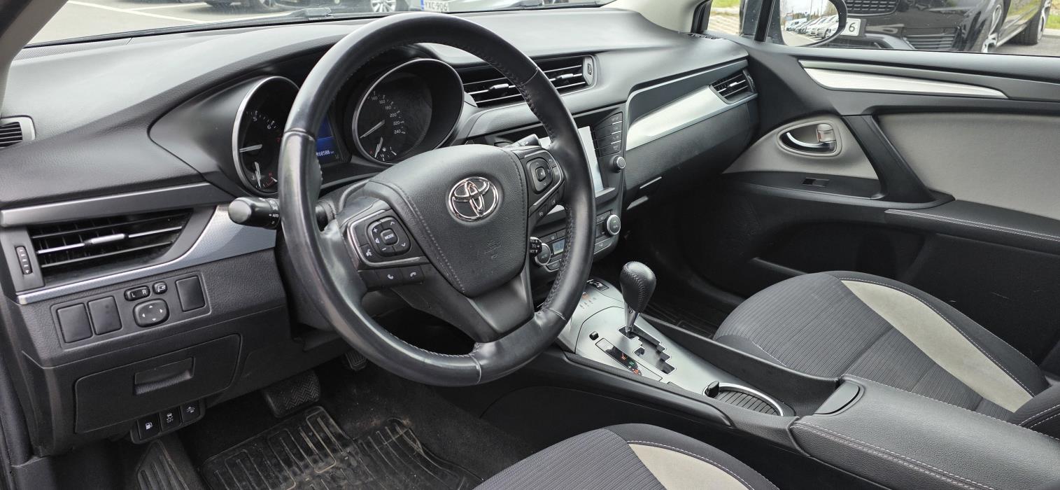 Toyota Avensis 2017