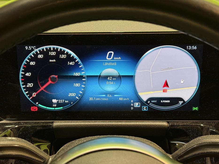 Mercedes-Benz EQA 2021