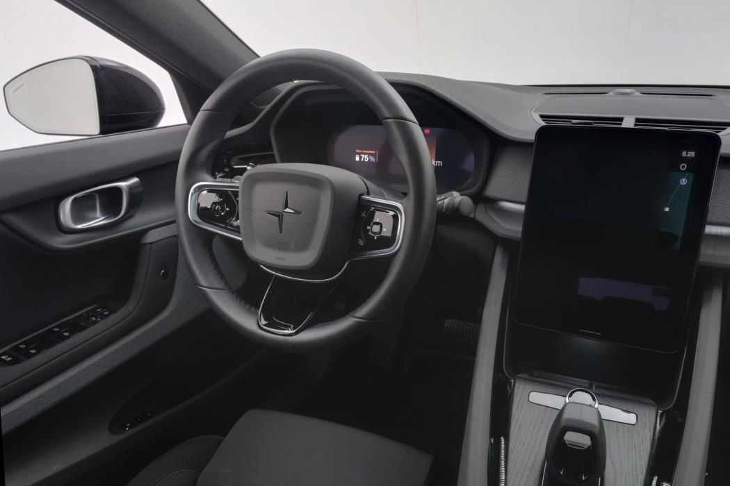 Polestar 2 2025