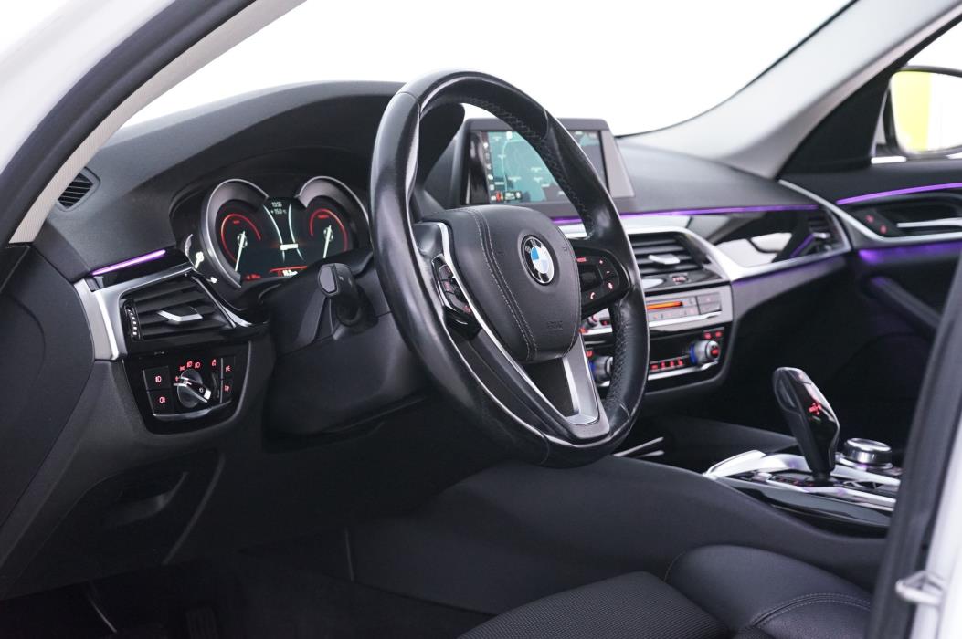 BMW 530 2019