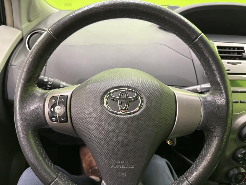 Toyota Yaris 2009