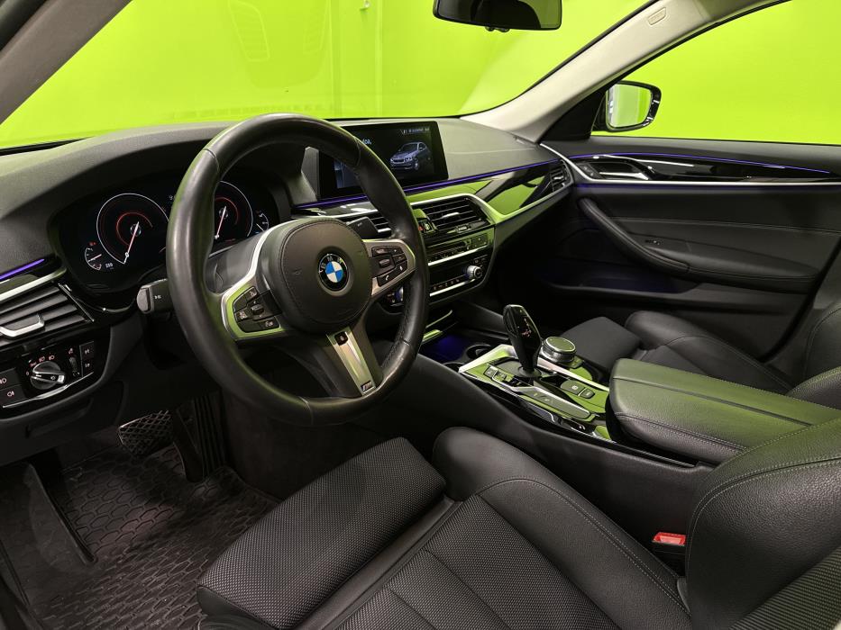 BMW 530 2019