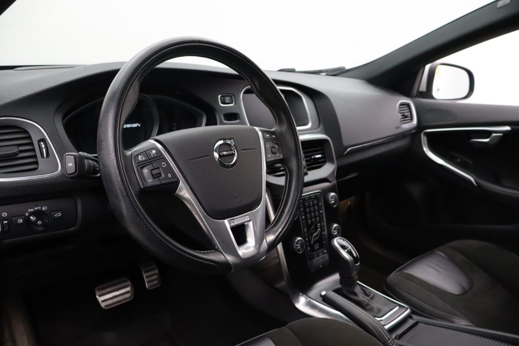 Volvo V40 2017