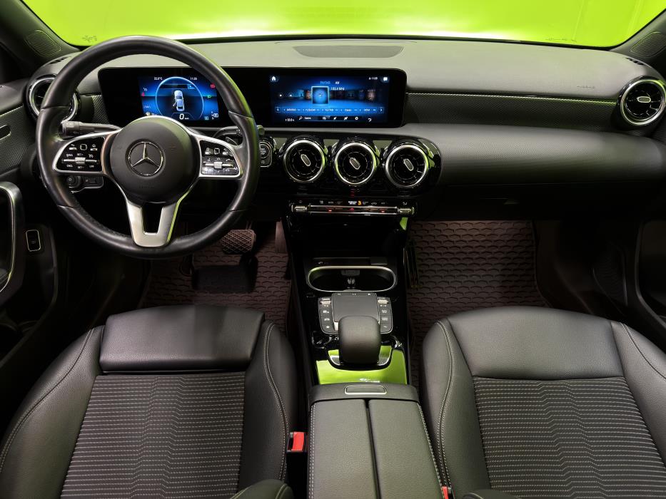 Mercedes-Benz A 2023