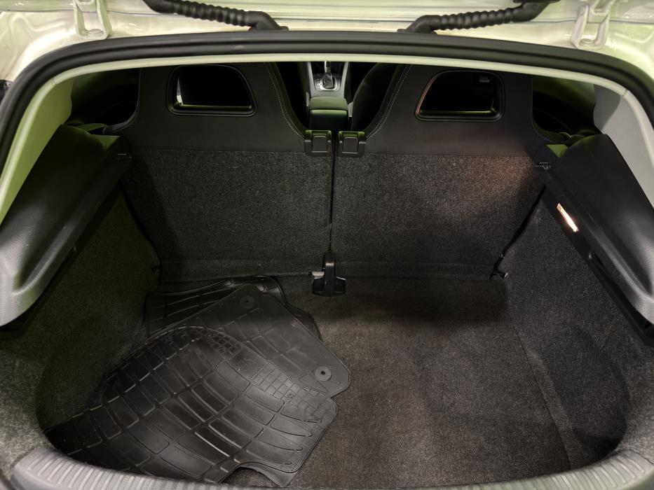 Volkswagen Scirocco 2011