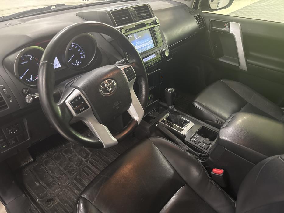 Toyota Land Cruiser 2015