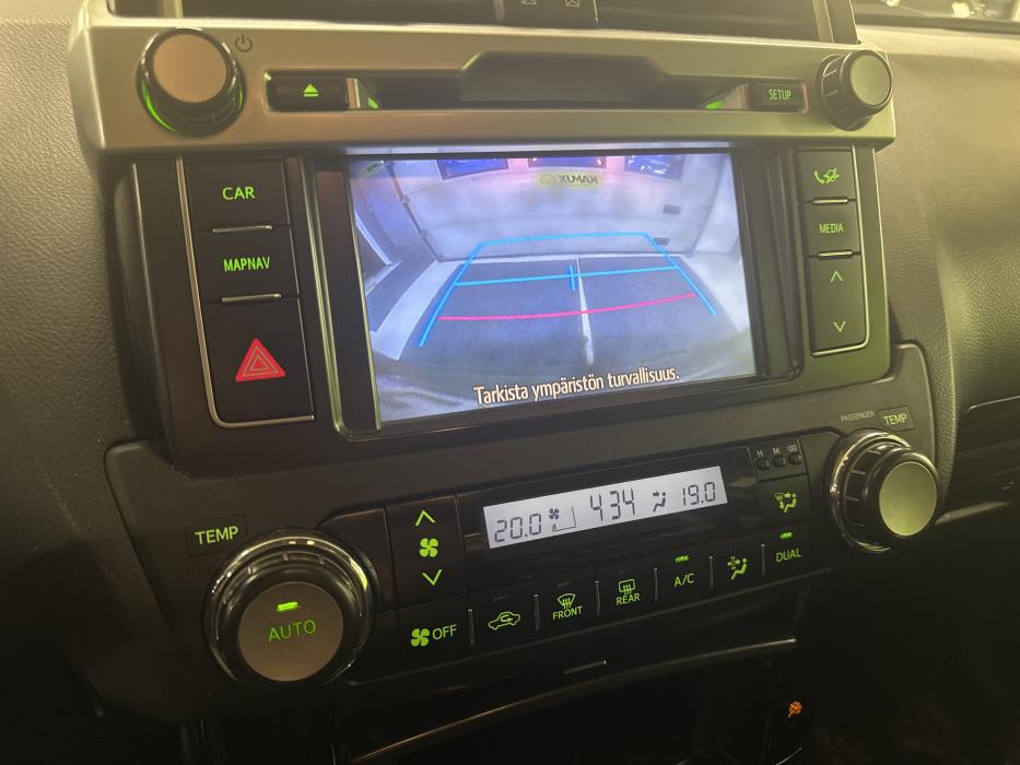 Toyota Land Cruiser 2015