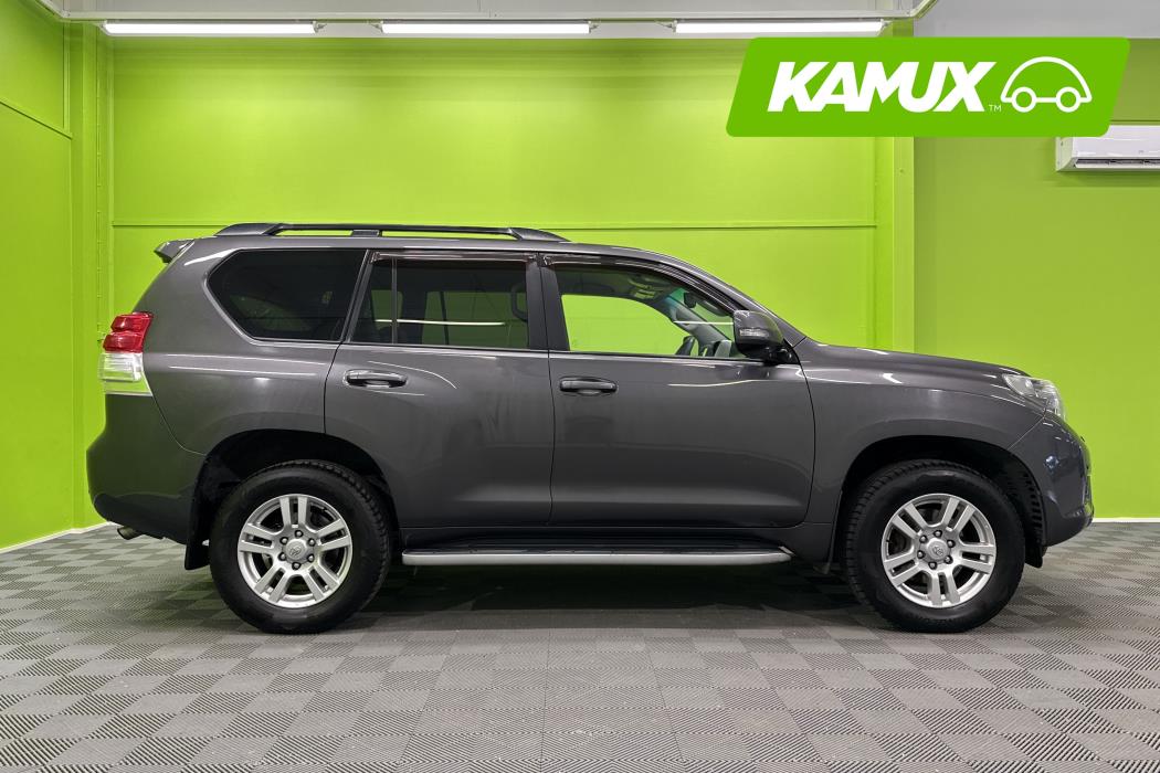 Toyota Land Cruiser 2011