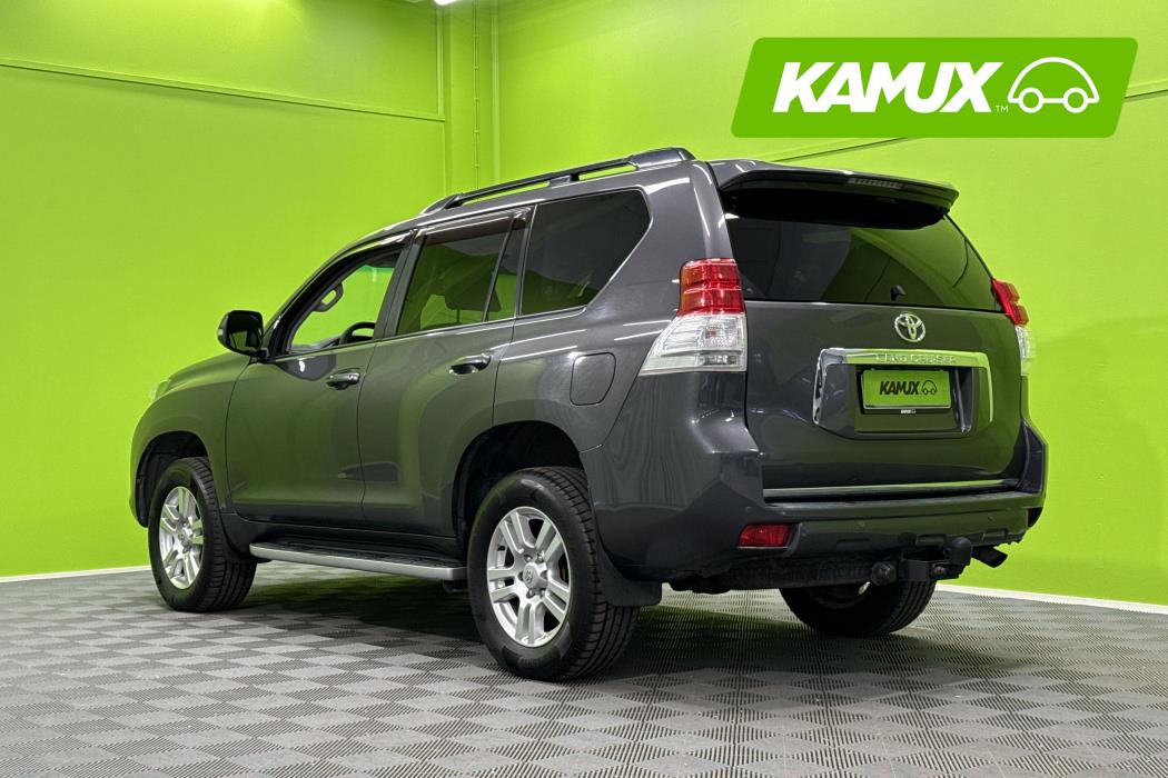 Toyota Land Cruiser 2011