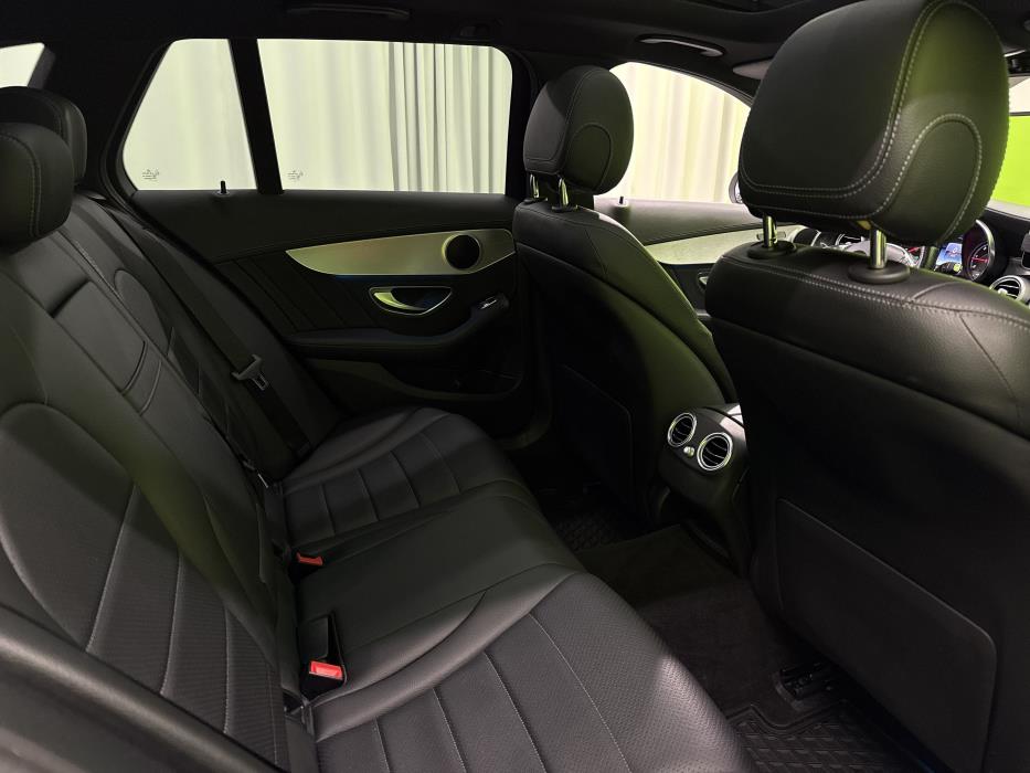 Mercedes-Benz C 2015