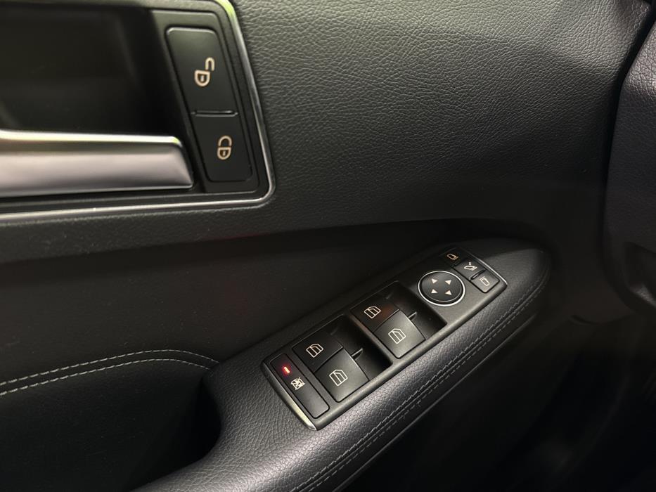 Mercedes-Benz E 2015