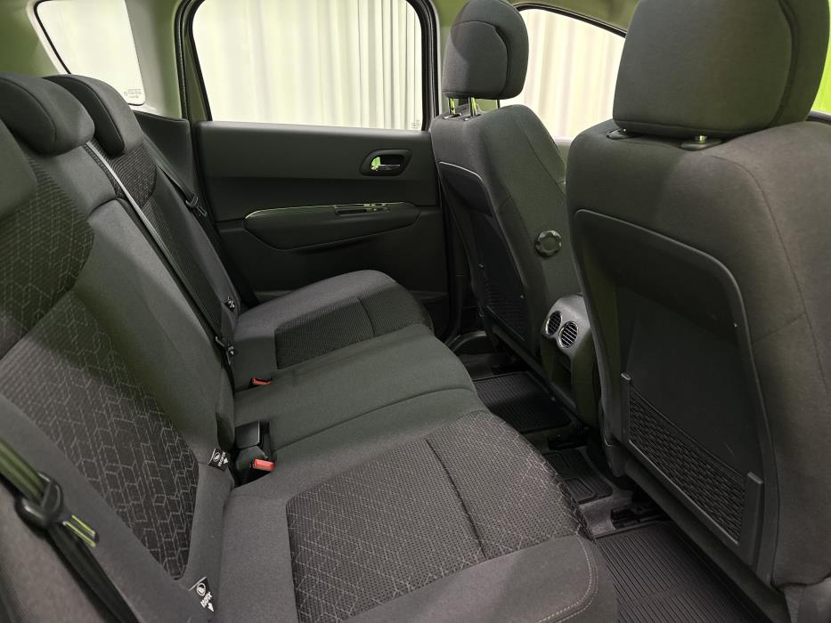 Peugeot 3008 2015