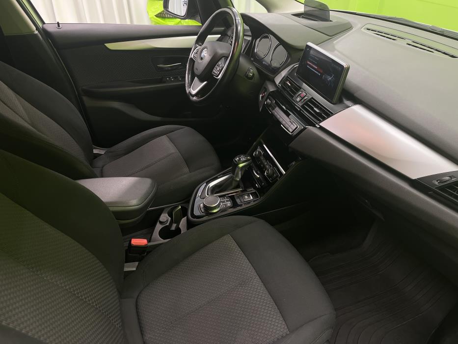BMW 225 2019